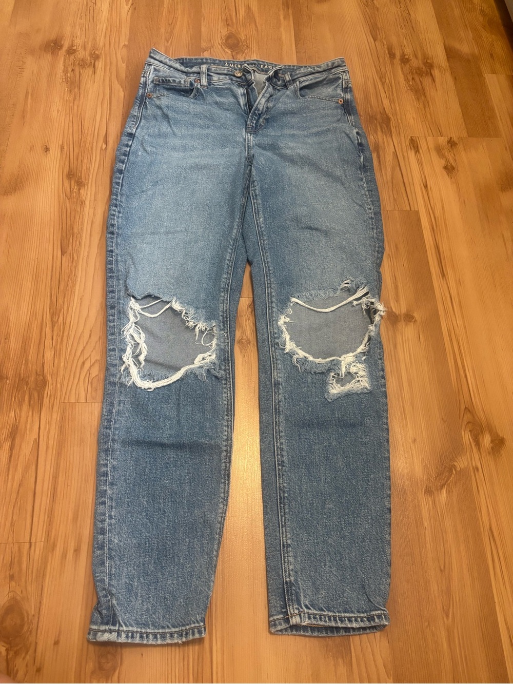 American Eagle boyfriend jeans size 4 LONG